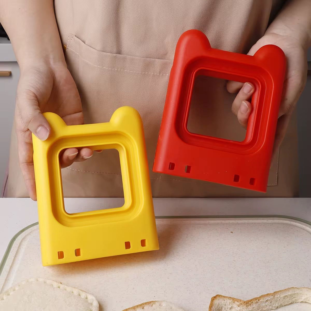 Sandwich Cutter and Sealer