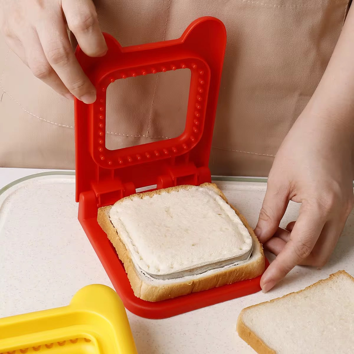 Sandwich Cutter and Sealer
